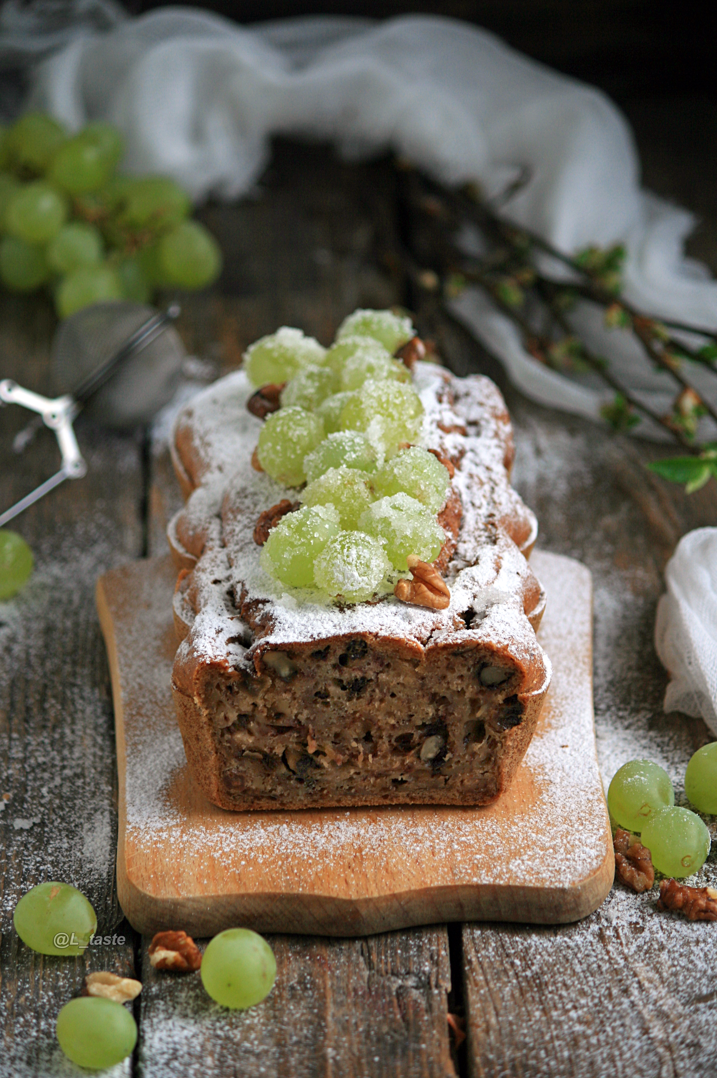 Кекс с грецкими орехами